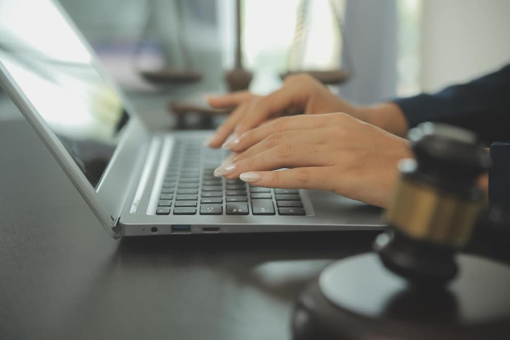 Compliance legal para reseñas de internet